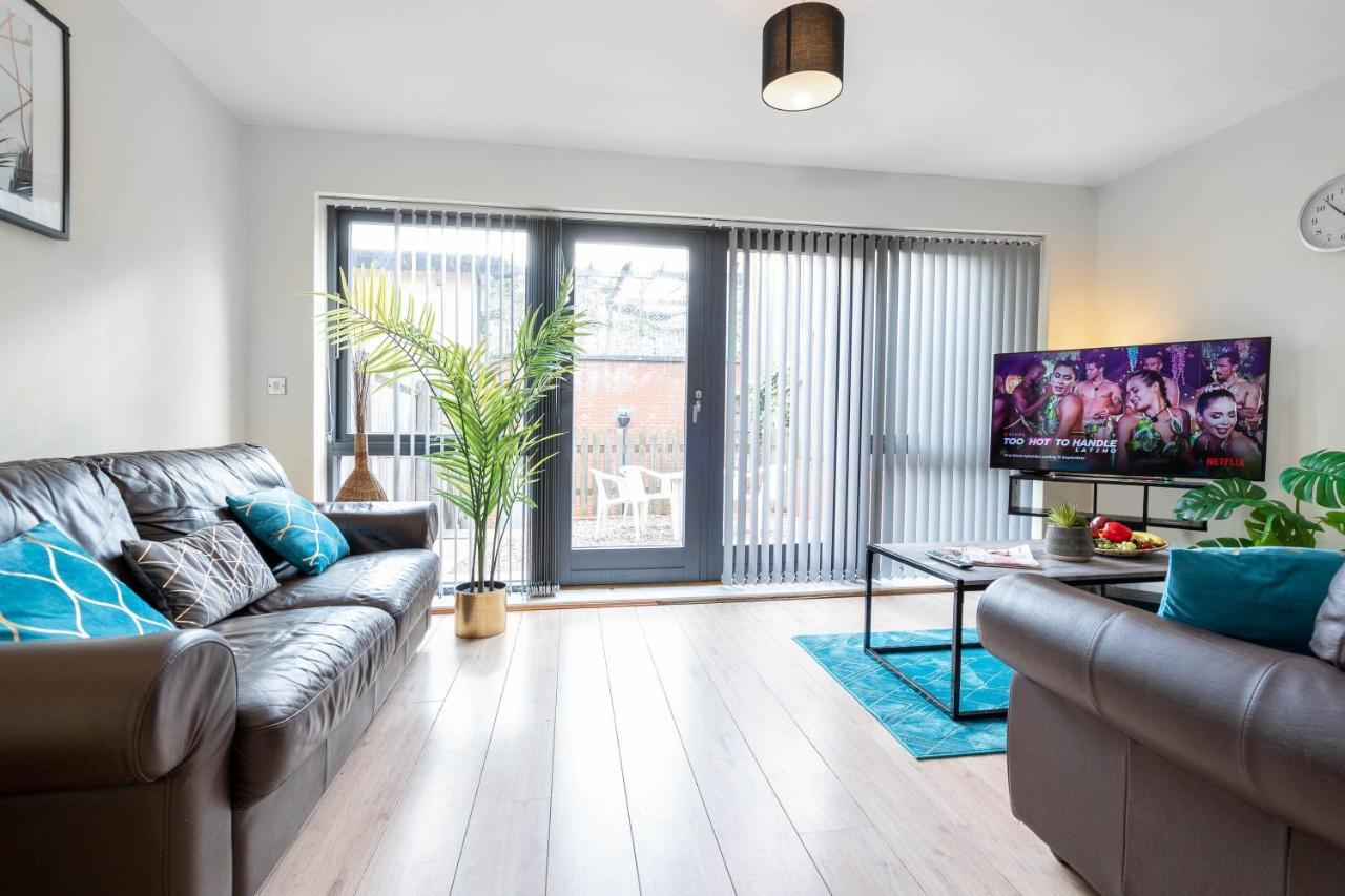 City Centre Townhouse - 3 Bedrooms - Garage - Parking - Top Rated เบอร์มิงแฮม ภายนอก รูปภาพ